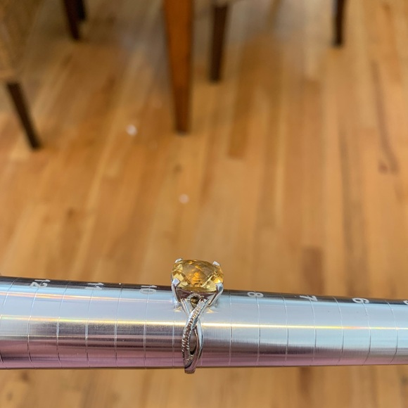 Sterling Silver 925 Cushion Cut Yellow Cubic Zirconia ring, sz 9.25 - Picture 11 of 12